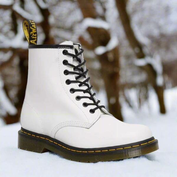 Marten - Elegant Lace-Up Boots