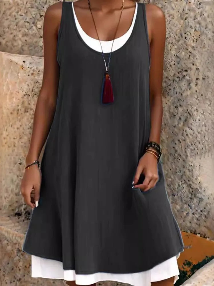 Sabrina - Casual Sleeveless Dress